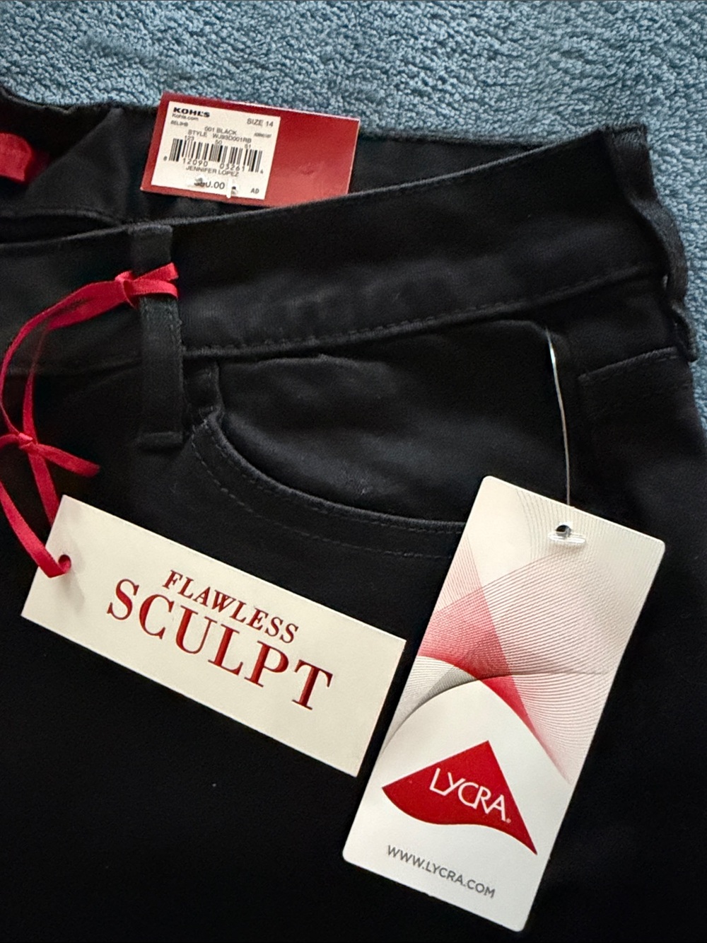Jennifer Lopez Black Skinny Mid-Rise Jeans - Sleek Stretch Fit - Picture 3 of 10